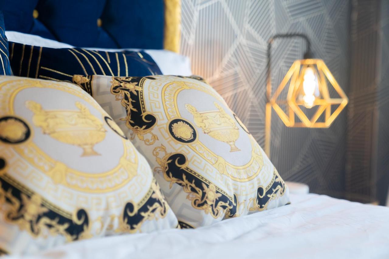 Maevela Apartments - Ultra Lavish Luxury 2 Bed Apartment City Centre - With Balcony - Free Secure Parking - Ps4 & Smart Tv'S Birmingham Ngoại thất bức ảnh