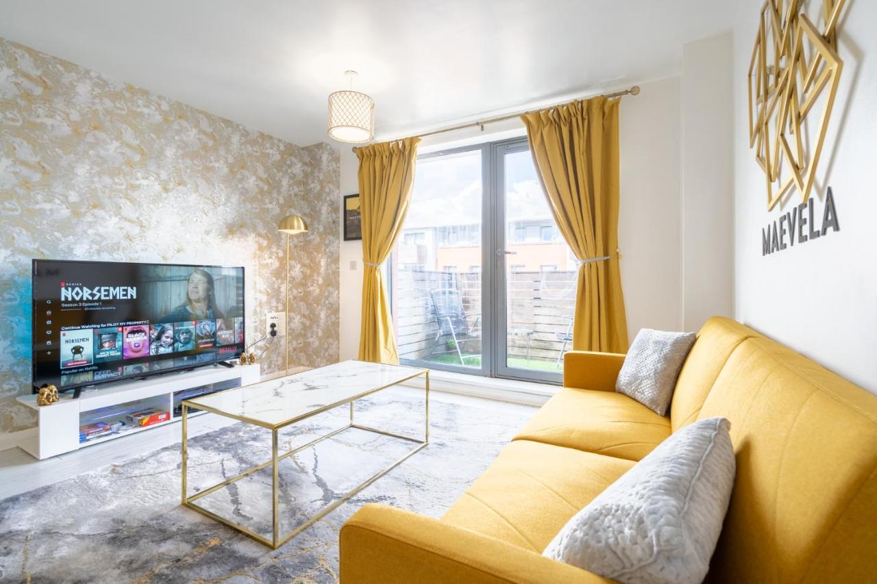 Maevela Apartments - Ultra Lavish Luxury 2 Bed Apartment City Centre - With Balcony - Free Secure Parking - Ps4 & Smart Tv'S Birmingham Ngoại thất bức ảnh
