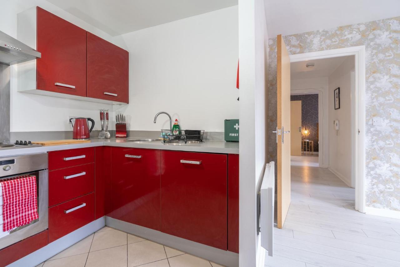 Maevela Apartments - Ultra Lavish Luxury 2 Bed Apartment City Centre - With Balcony - Free Secure Parking - Ps4 & Smart Tv'S Birmingham Ngoại thất bức ảnh
