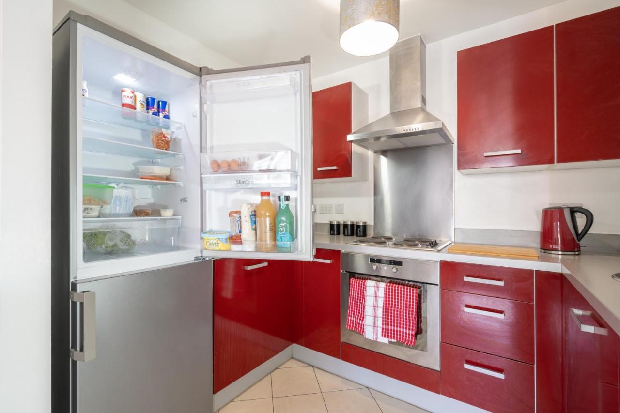 Maevela Apartments - Ultra Lavish Luxury 2 Bed Apartment City Centre - With Balcony - Free Secure Parking - Ps4 & Smart Tv'S Birmingham Ngoại thất bức ảnh